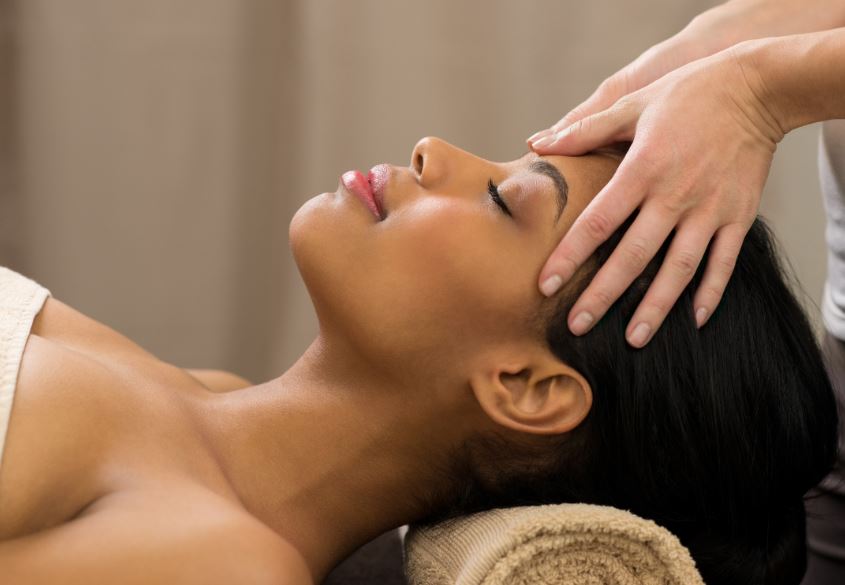 Gua sha facial at Nuad Thai Massage Athens